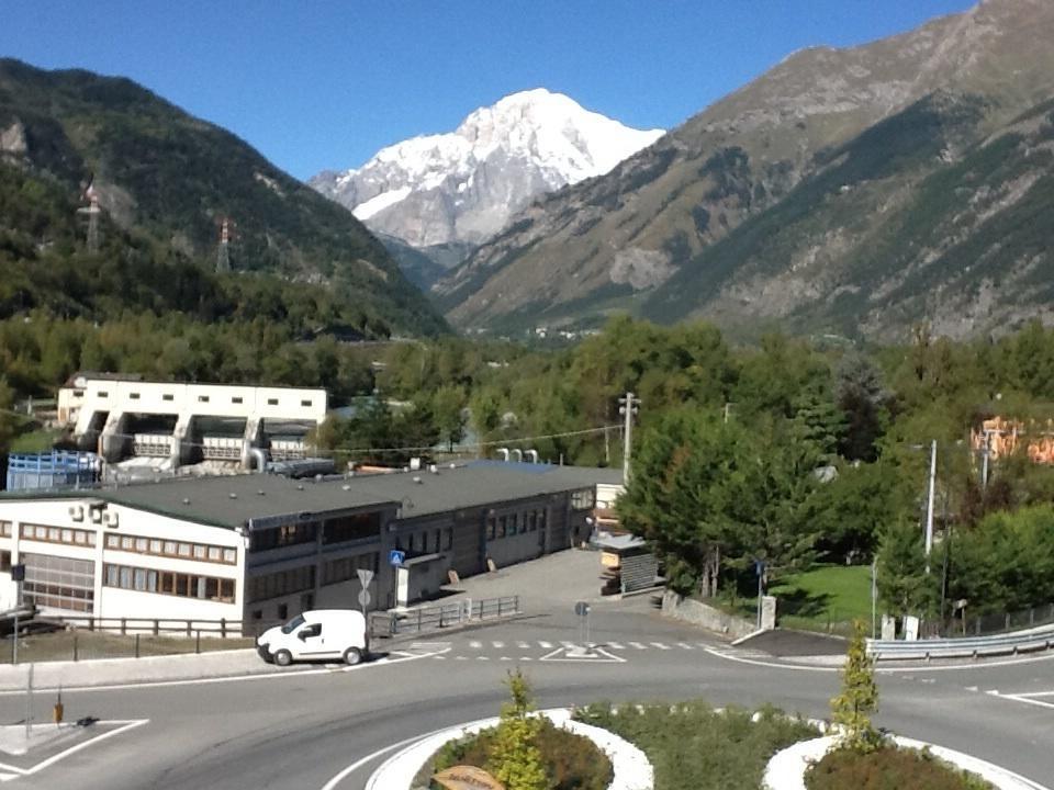 Mansarda Monte Bianco Apartman La Salle Szoba fotó