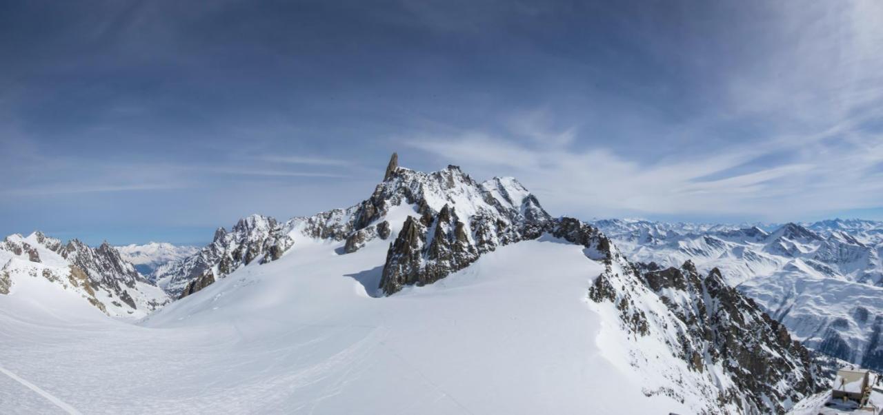 Mansarda Monte Bianco Apartman La Salle Kültér fotó