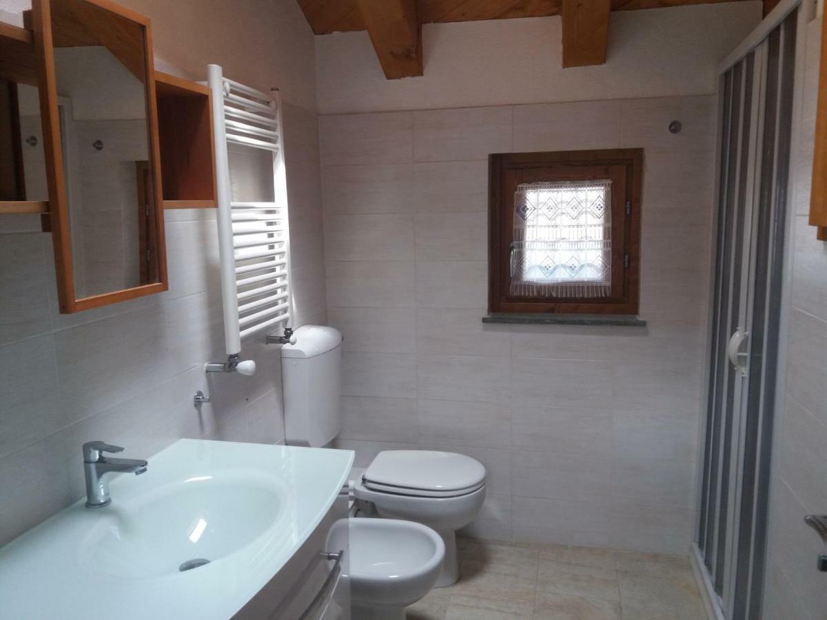 Mansarda Monte Bianco Apartman La Salle Kültér fotó
